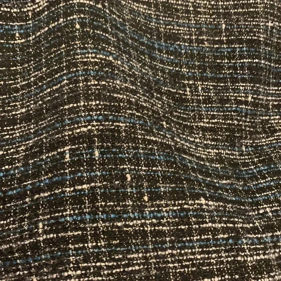 Ann Taylor skirt 4P - Picture 3 of 7